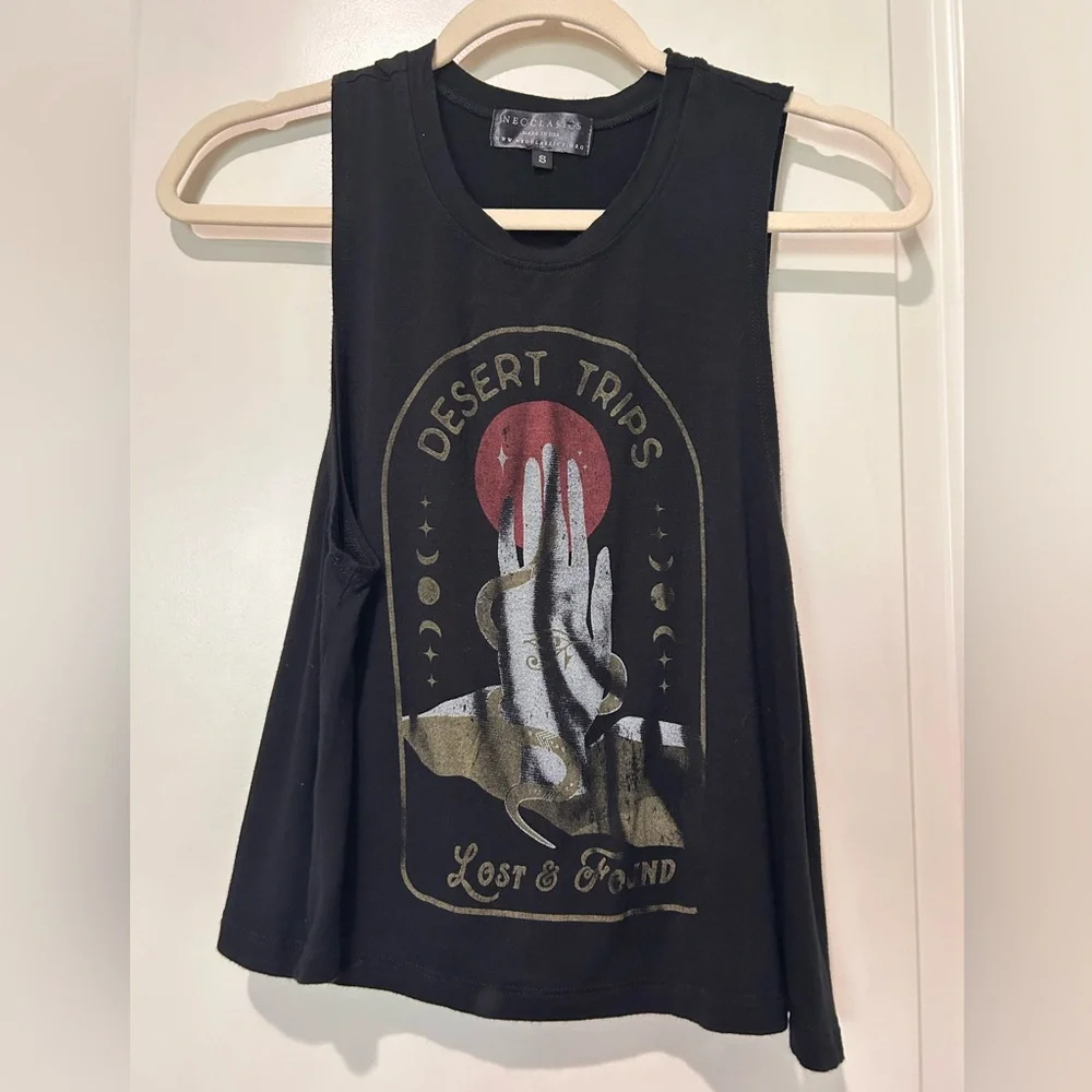 Neoclassics Black Desert Graphic Muscle Tee